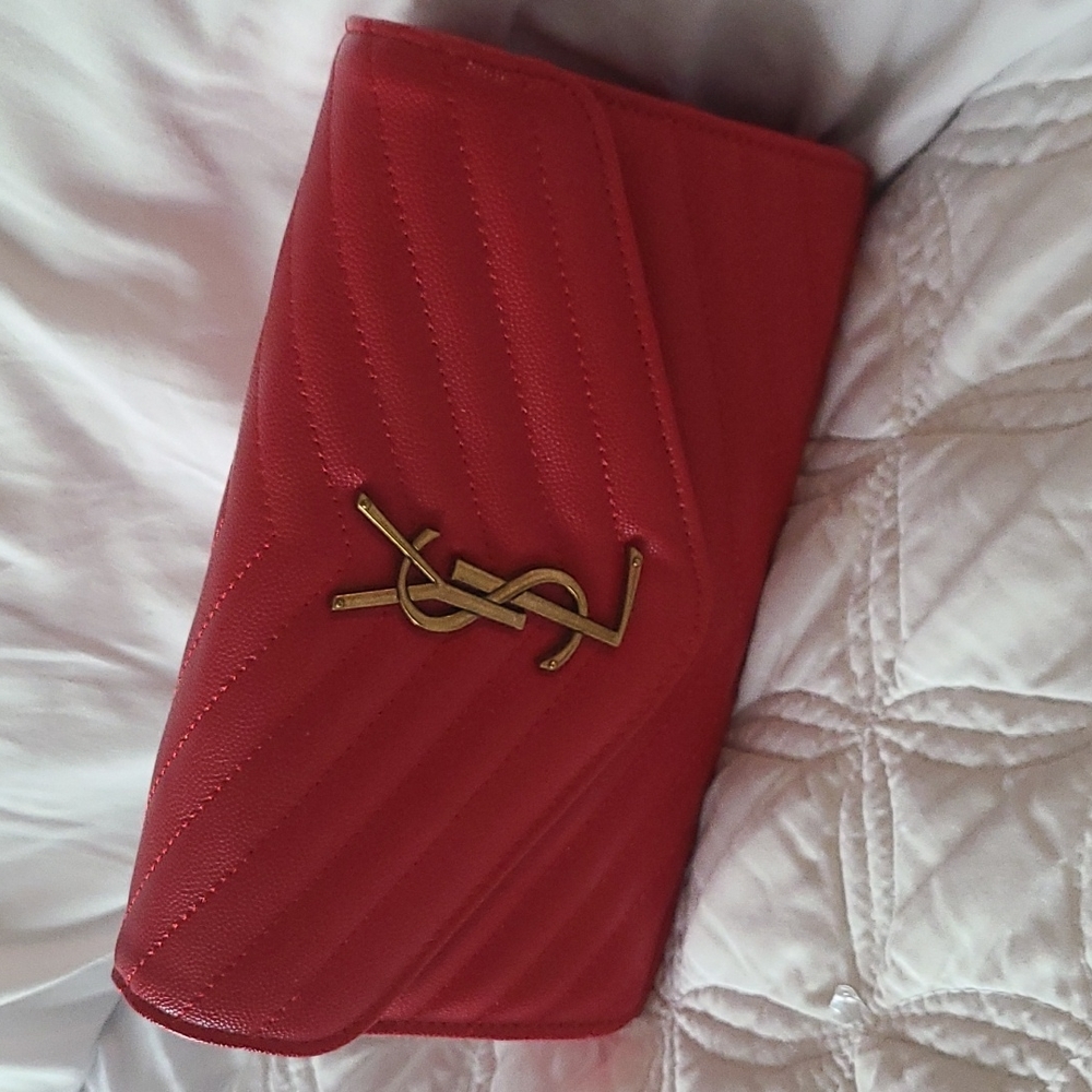 Hand bag price reflects